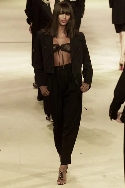 Look 247